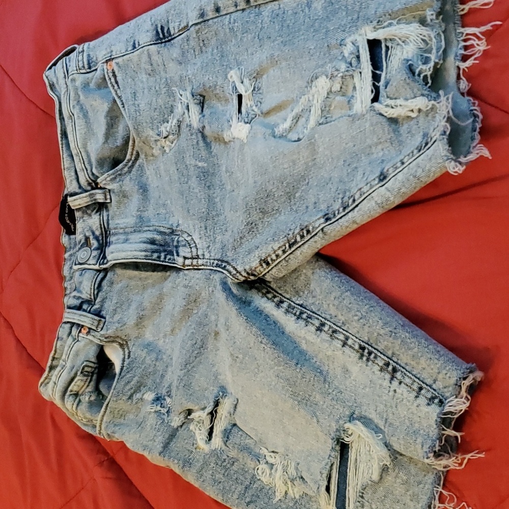 Project cCivility ripped fitted jean shorts, acid wash, size 32